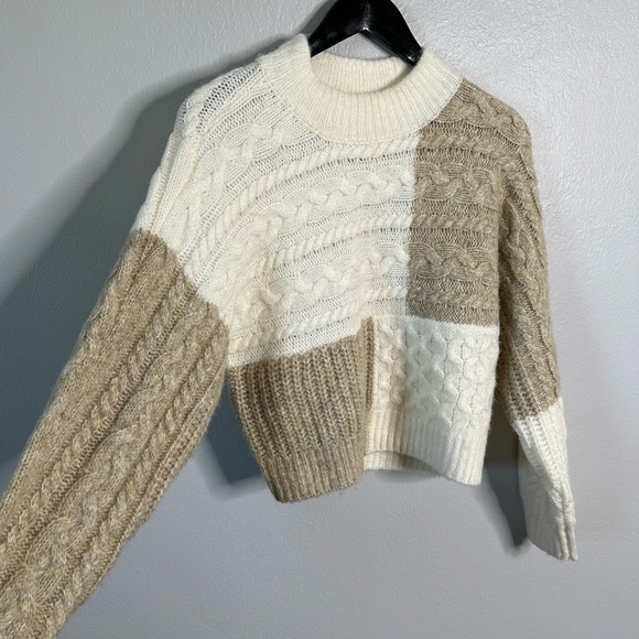 Abercrombie & Fitch Tonal Patchwork Dolman Sweater - Picture 2 of 7